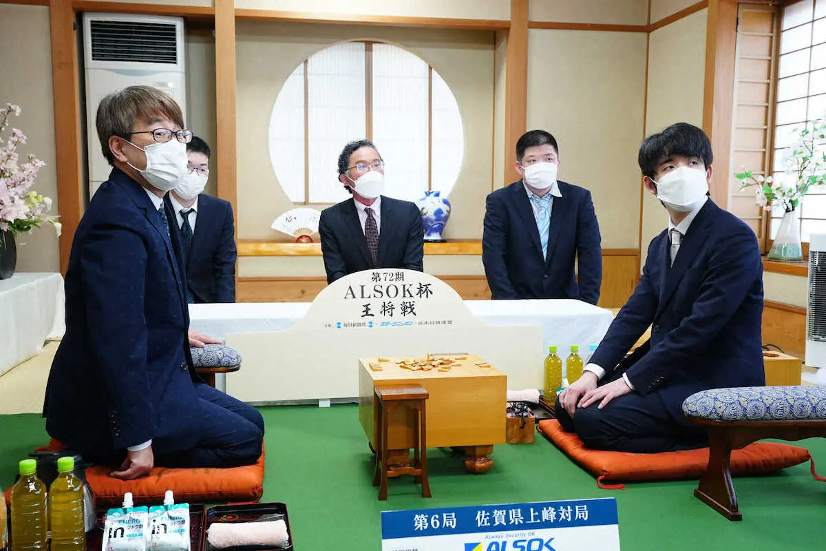 【画像・写真】羽生九段「平常心で」　“普段通り”貫き追いつく　前日に順位戦勝利…気分よく決戦の地に