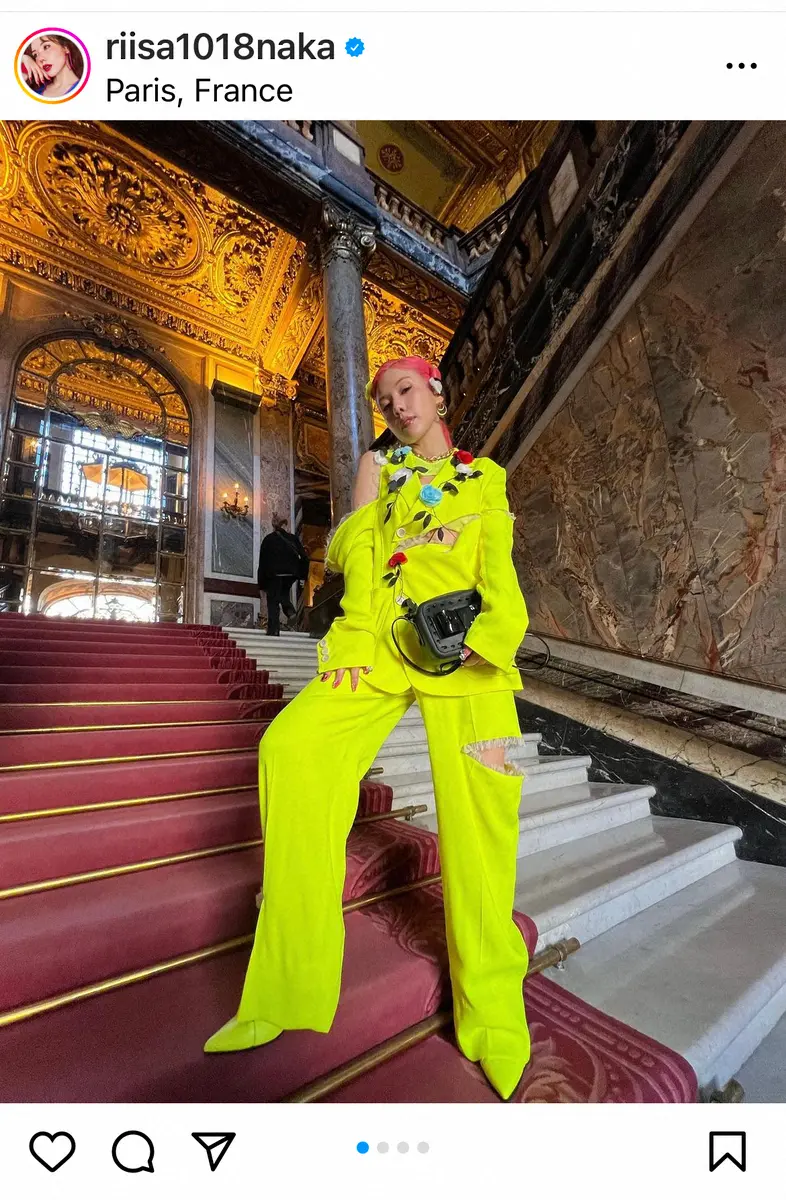 【画像・写真】仲里依紗「夢叶った」　ど派手衣装での初のパリコレ参加の意外ないきさつに「素敵な行動力」「カッコいい」