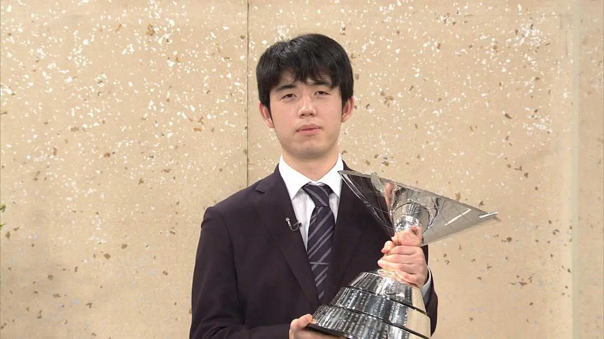 NHK杯初優勝の藤井聡太王将（資料提供・日本放送協会）
