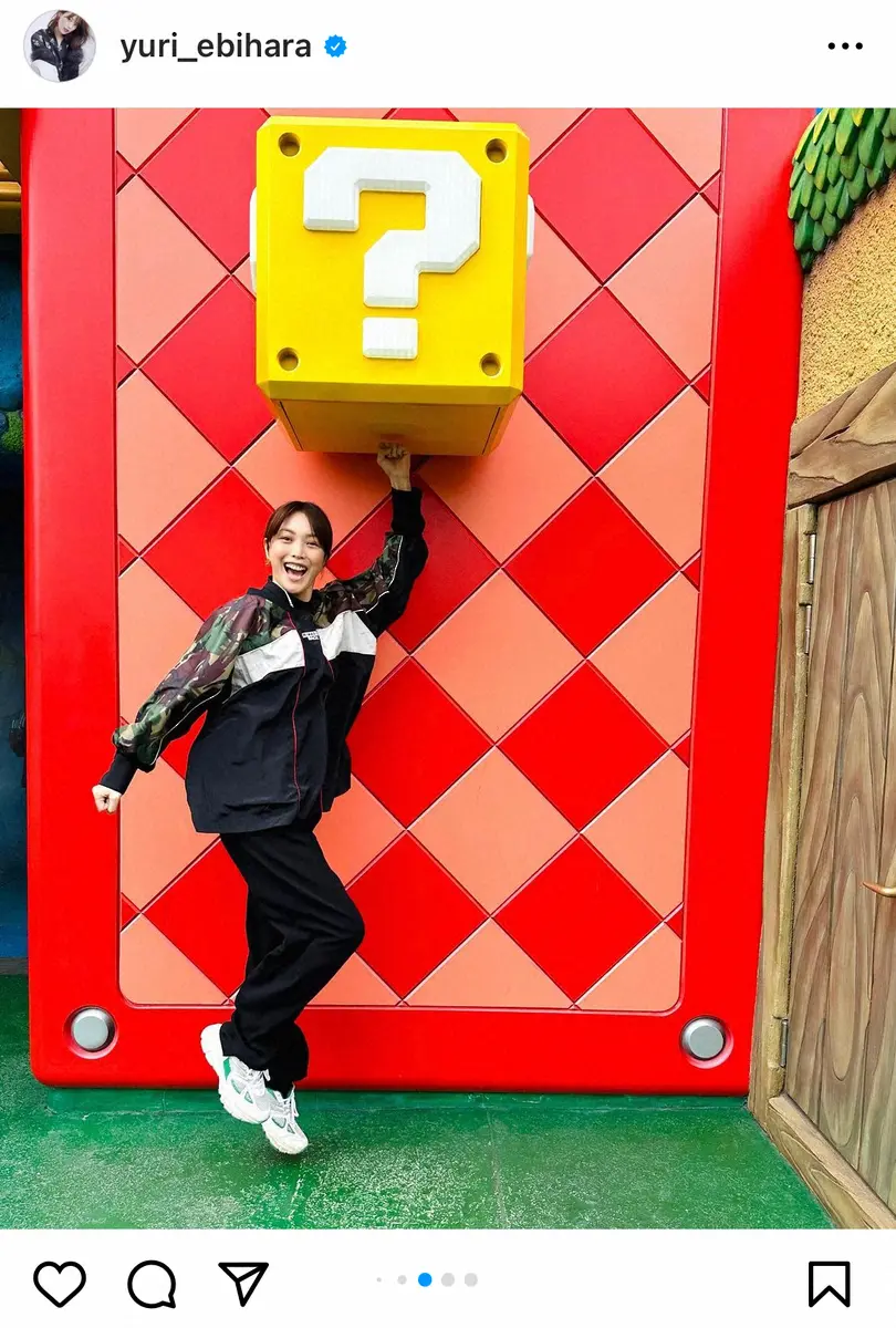 【画像・写真】蛯原友里　双子の妹・英里さんら家族でUSJへ　「はしゃいでるエビちゃんかわいい」と反響