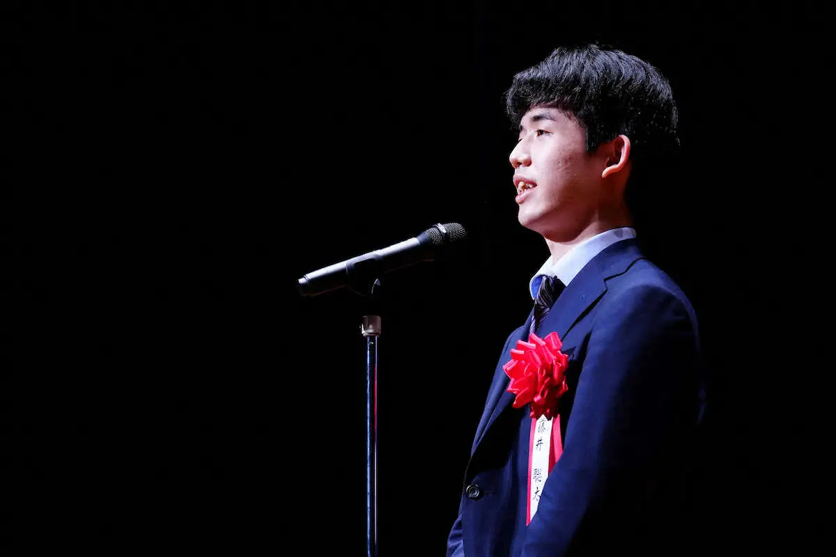 【画像・写真】藤井聡太6冠　トークイベント参加　休日が得られたら？「普段と変わらず将棋をやると思います」