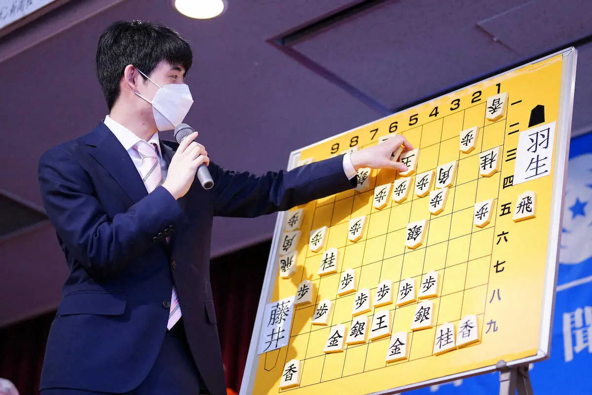 【画像・写真】藤井王将　AI極める！“人間が考えない”手学ぶ…王将戦第2局で導き出された第一候補「次はその手を」