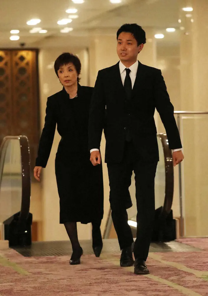 【画像・写真】渡辺徹お別れの会　郁恵の愛情あふれる会に「お父さんにもう１回会いたい」マヨネーズの返礼品、パネル…