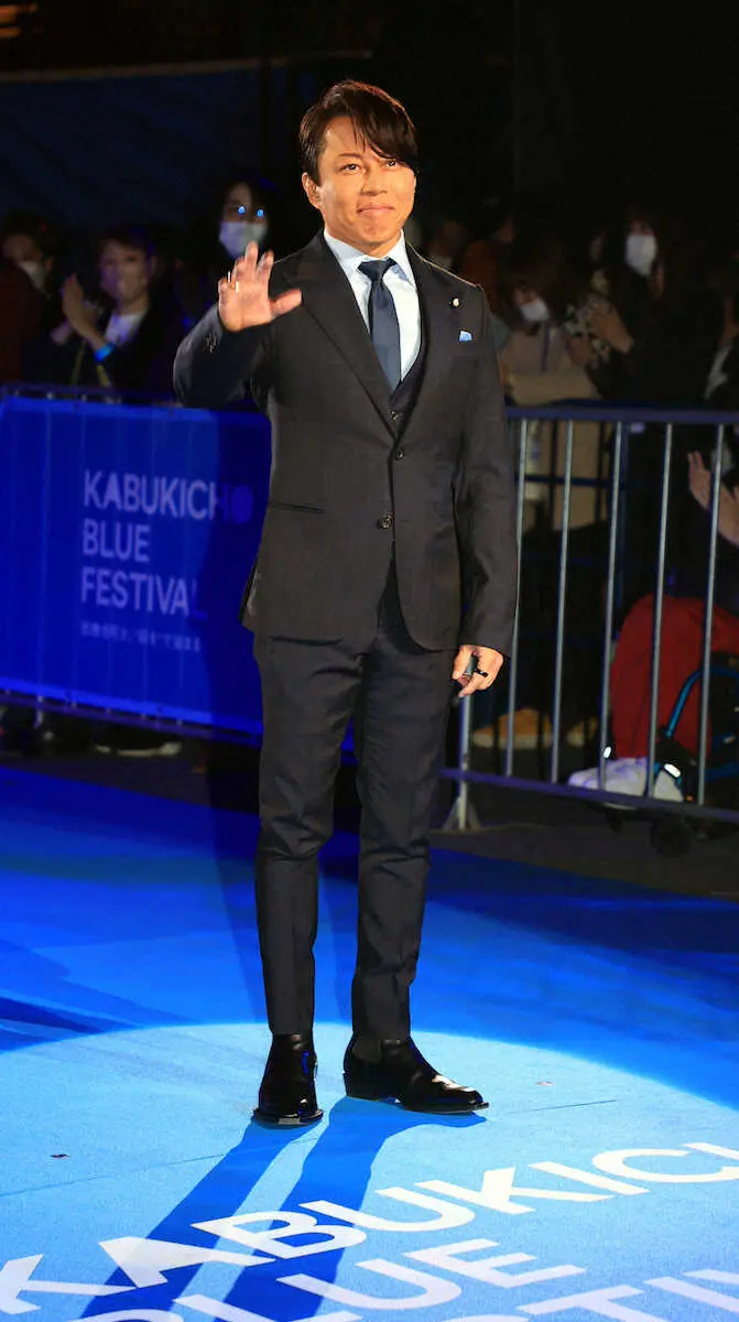 【画像・写真】西川貴教　選挙出馬！？遊説さながらのマイクパフォーマンスで「西川に仕事を…」