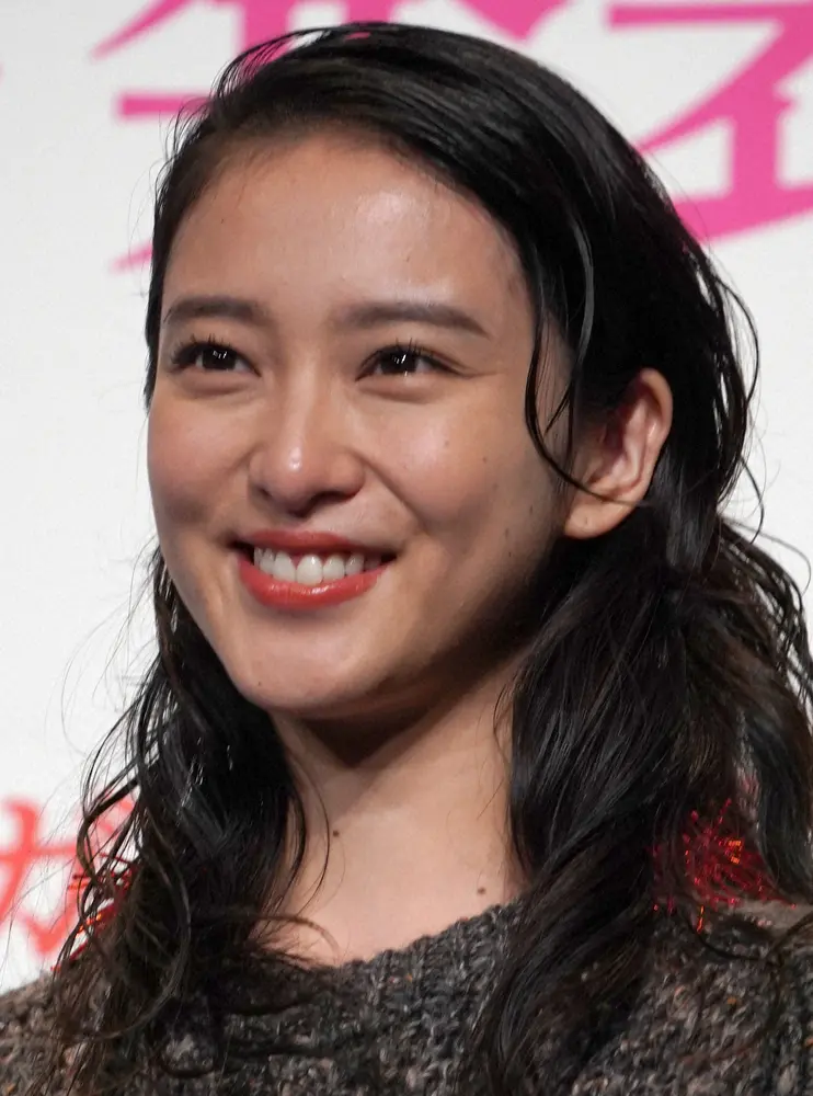 【画像・写真】武井咲　4日前への投稿への声に感謝　「東京は夏日ですって」“夏らしい姿”に「キラキラ素敵」の声