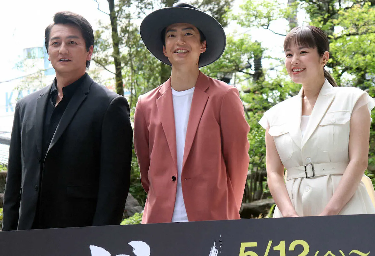 【画像・写真】映画「静かなるドン」の完成会見を行った（左から）本宮泰風、伊藤健太郎、筧美和子