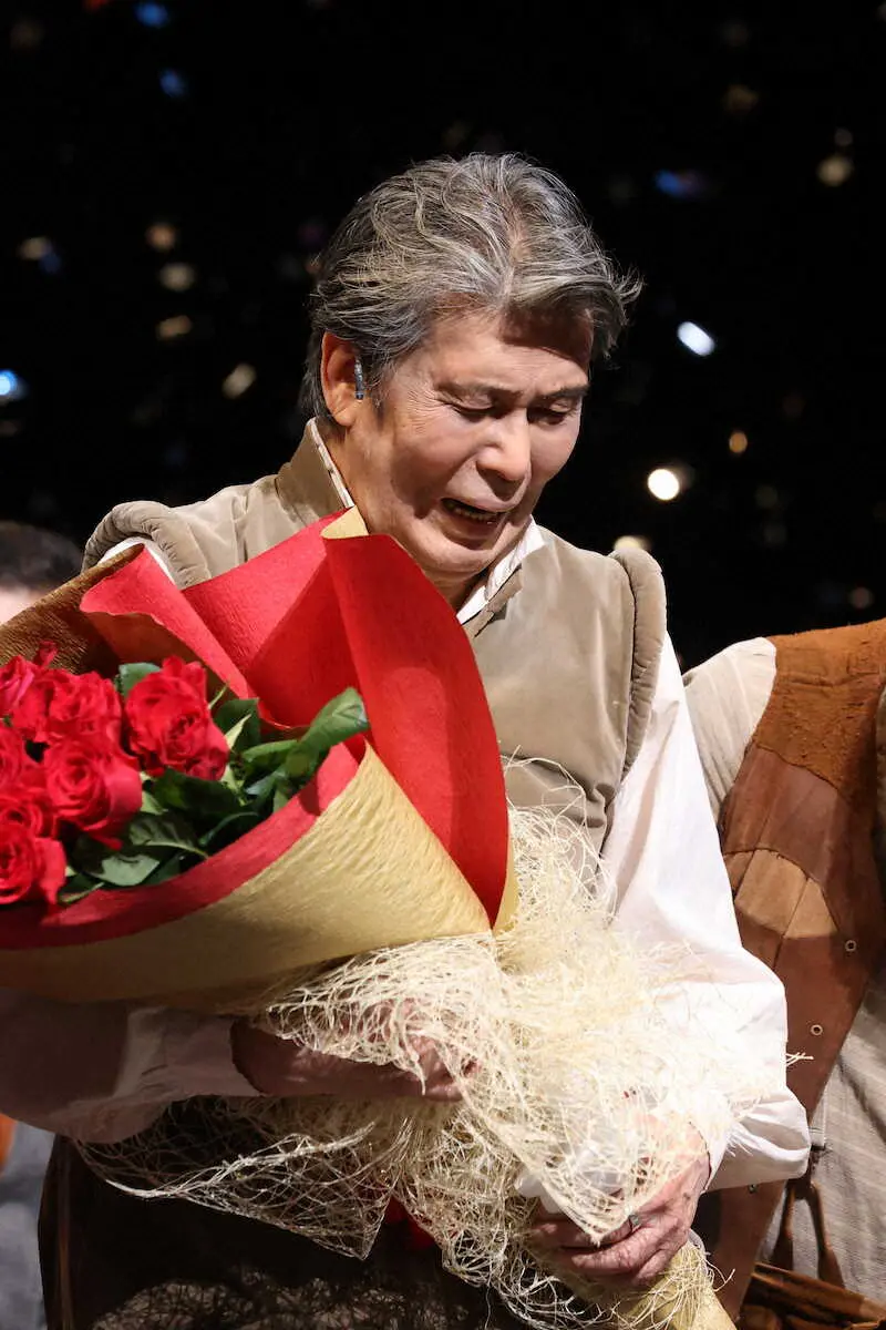 ミュージカル「ラ・マンチャの男」のファイナル公演で千秋楽を迎えた松本白鸚