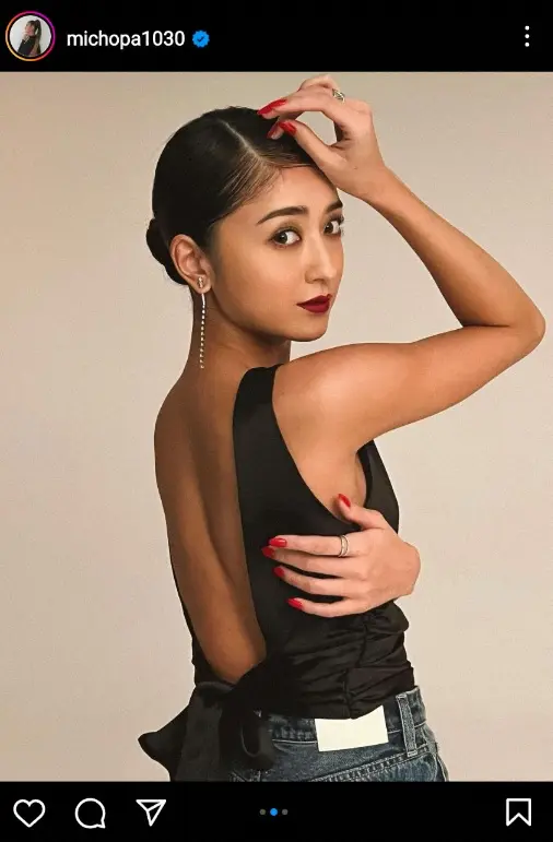 【画像・写真】みちょぱ　大胆背中パックリ“大人な女”姿披露に「ヤバっ　人妻の色気」「ブラボー」「セクシー可愛い」