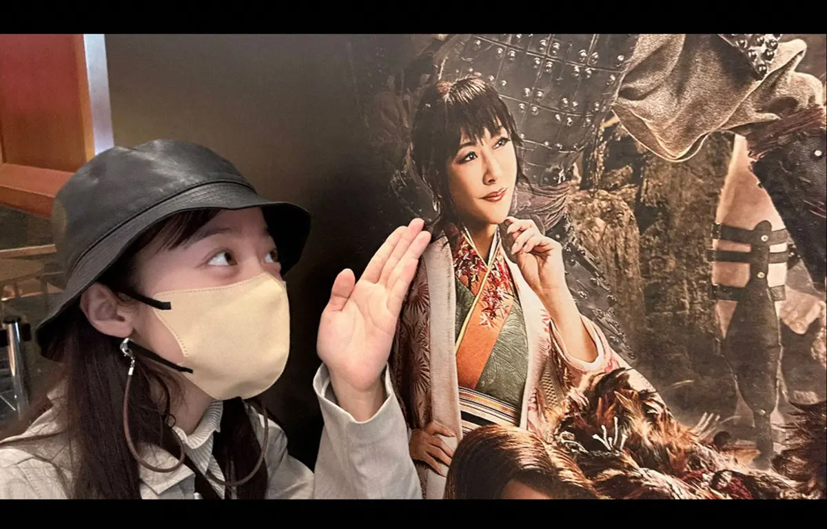 【画像・写真】橋本環奈　共演仲間の舞台観劇も…上演中に名前聞かれまさかの回答「面白い返しできなくて悔しい」