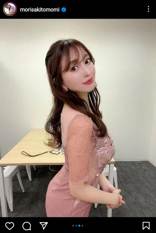 【画像・写真】森咲智美　シースルードレス姿披露に「典型的“きれいなお姉さん”」「相変わらず可愛い」「美しさ抜群」