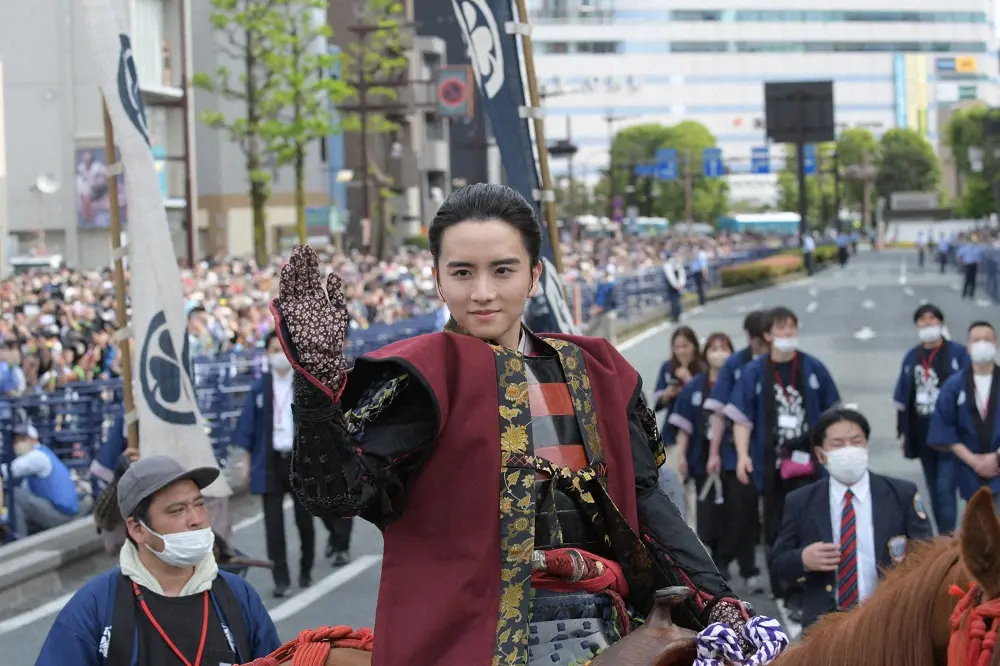 【画像・写真】松潤効果！騎馬武者行列に来場68万人　浜松市の人口に迫る　浜松まつり3日間255万人は最近20年最多