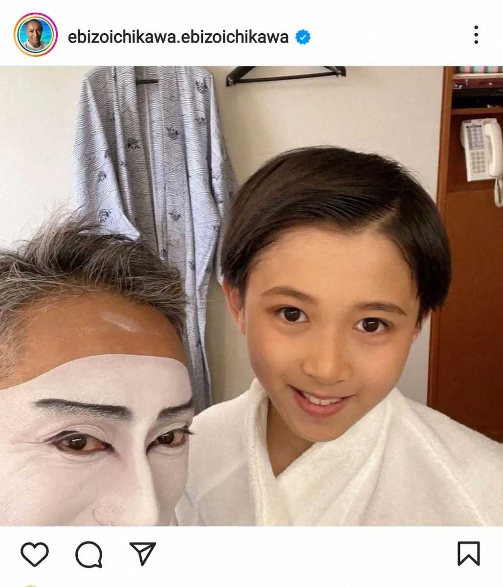 【画像・写真】市川團十郎　長男・新之助が「母の日」に天国の麻央さんに送る花束＆メッセージ披露に「涙が出ます」の声