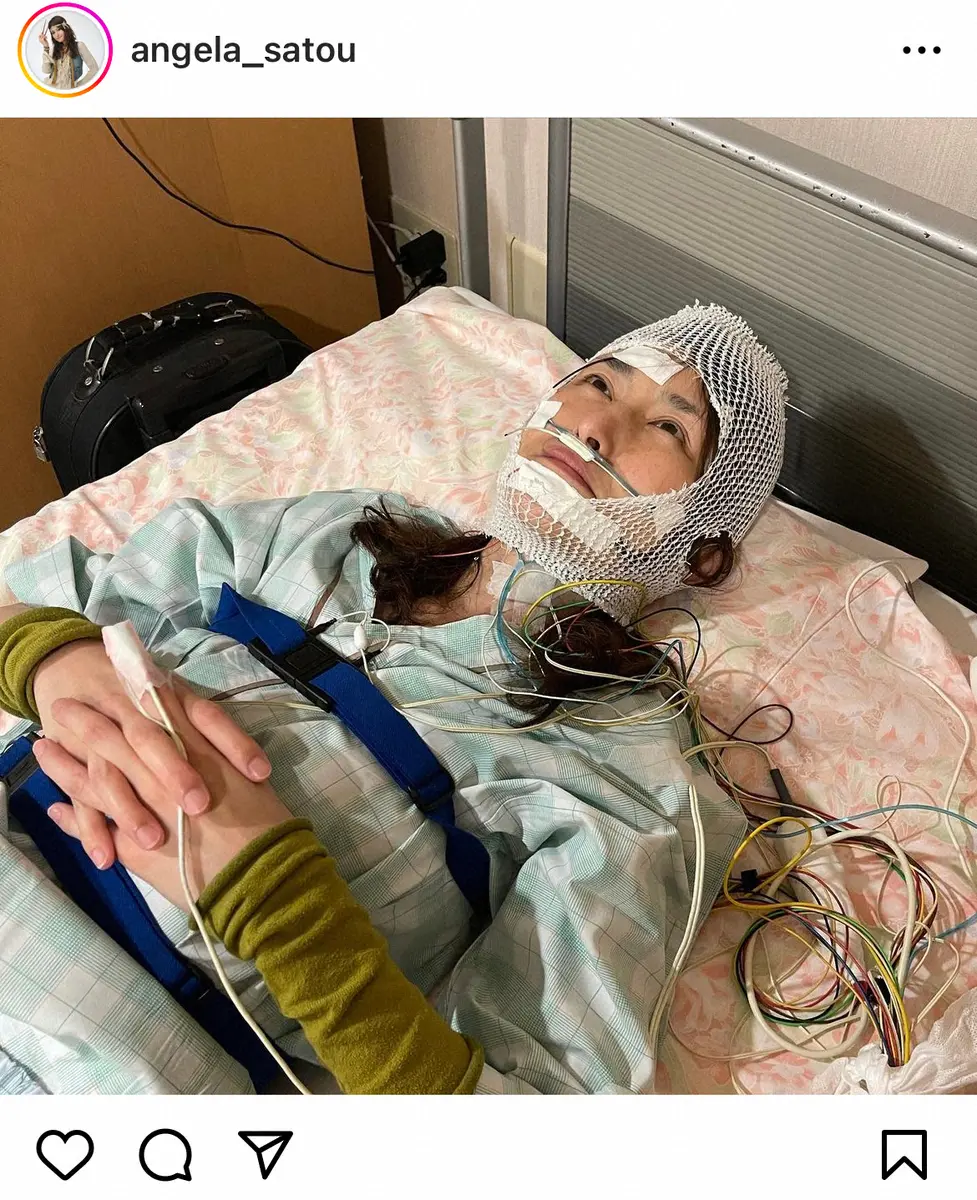 【画像・写真】アンジェラ佐藤　ベッドで無数のコードにつながれ…衝撃の写真に心配の声も「身体はピンピンしてます」