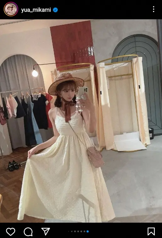 【画像・写真】三上悠亜　麦わら帽＆夏ワンピ姿披露に「可愛くてめちゃめちゃ綺麗」「最高綺麗美人」「女神」