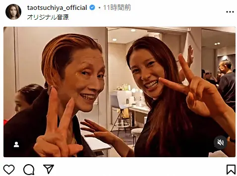 【画像・写真】第1子妊娠中の土屋太鳳　主演舞台のオフショット　演出・夏木マリがお腹にも「お疲れ様！」