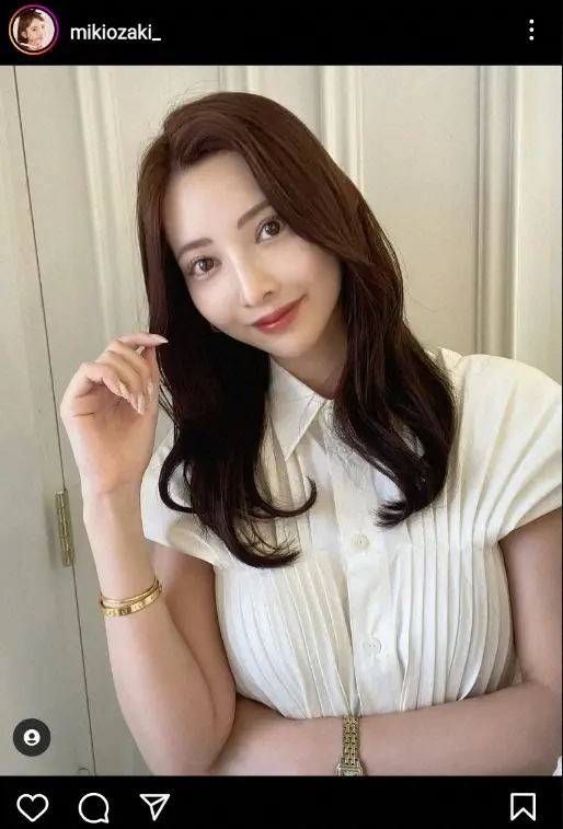 【画像・写真】2代目バチェロレッテ“モテモテ女社長”　ヘアカラーチェンジ姿公開に「素敵すぎ」「かわいい」