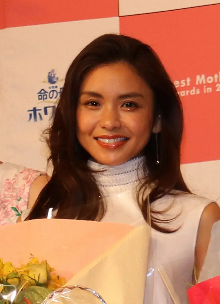 【画像・写真】滝沢眞規子　Eフランクフルトの長谷部誠＆佐藤ありさ夫妻が自宅訪問と報告「帰国中の貴重な時間を…」