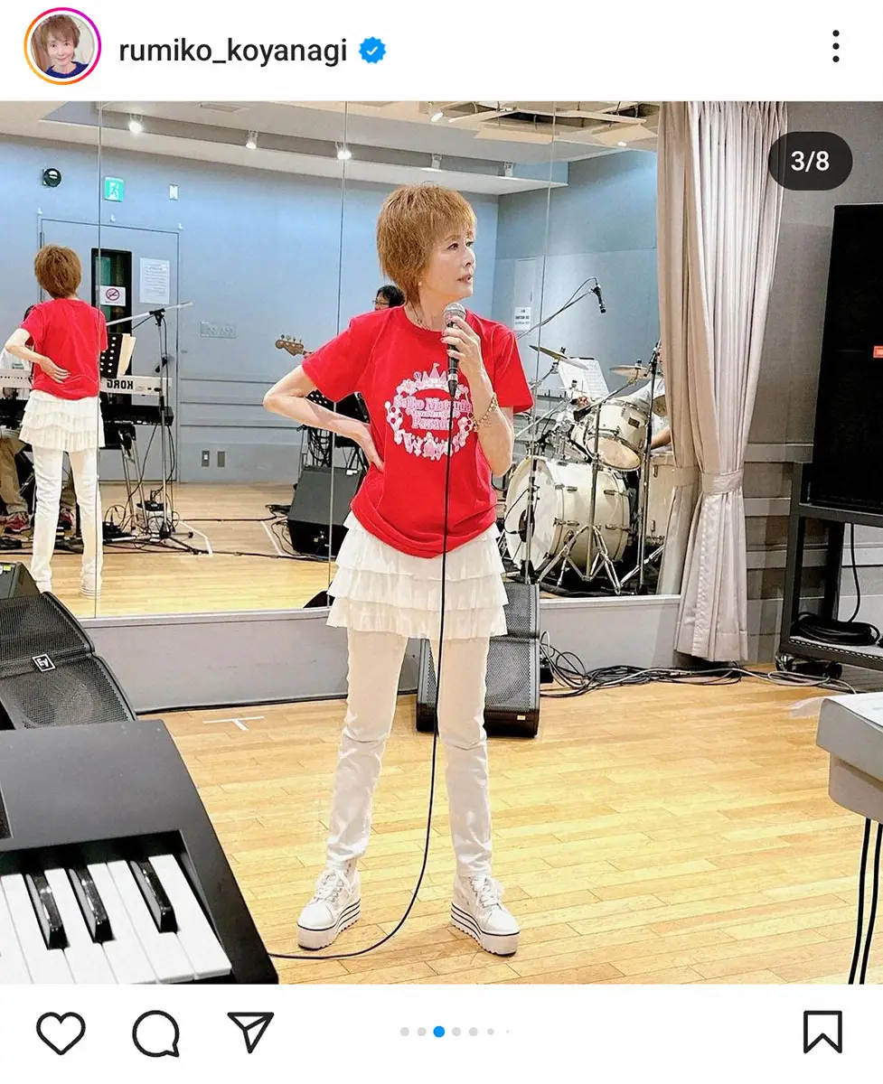 【画像・写真】小柳ルミ子　松田聖子のツアーTシャツ“フリフリミニ”姿披露　7月に71歳も「年齢に超鈍感な私」