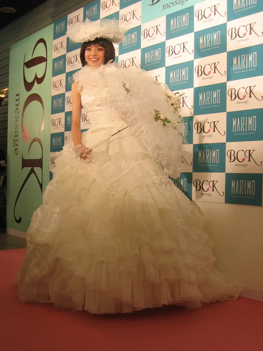 【画像・写真】ベッキー　寿司屋のランチでまさかの高額請求に悲鳴「平成のベッキーだったら、普通に出せました」