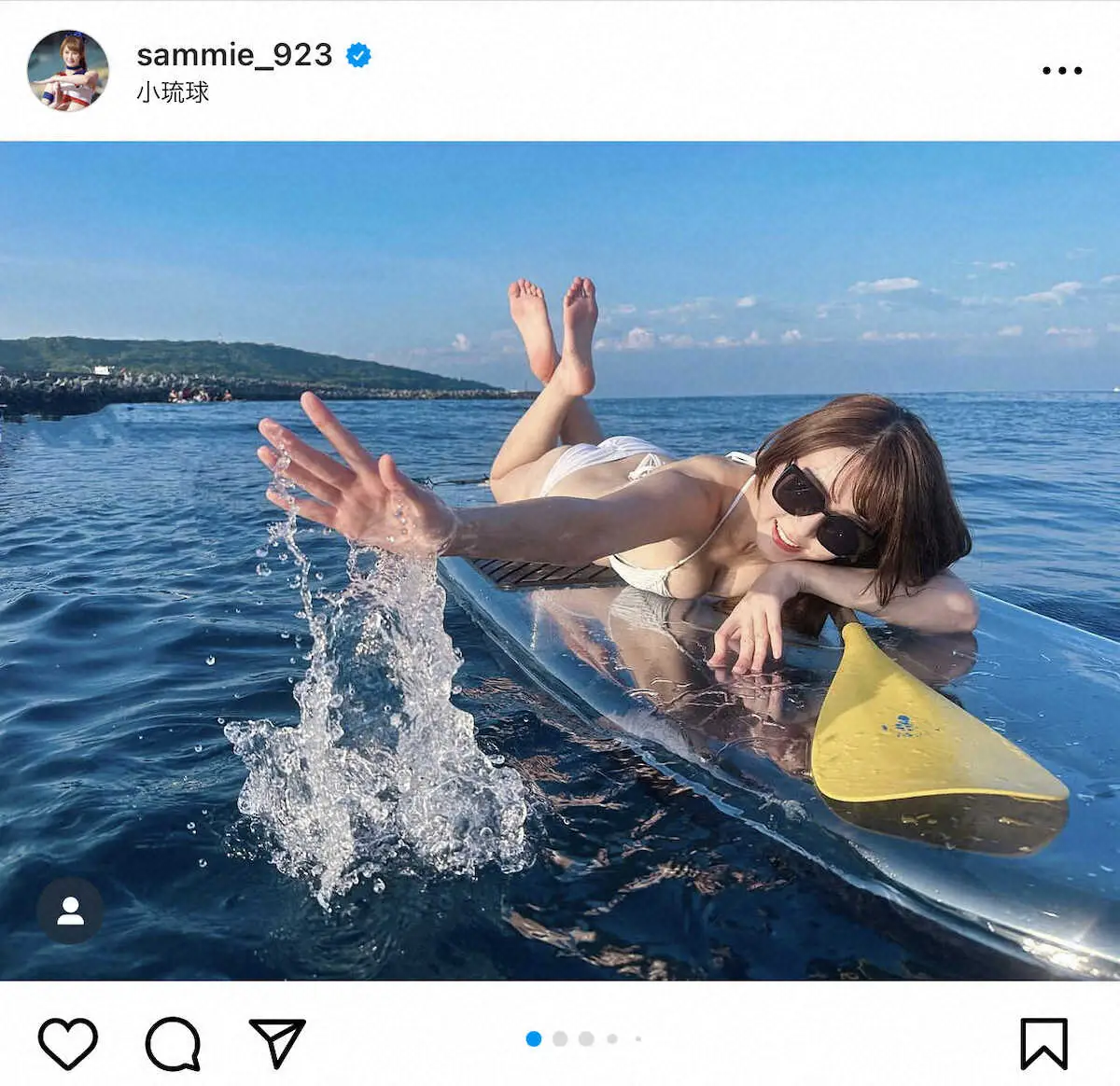 【画像・写真】サミーの公式インスタグラムから（＠sammie＿923）。青空の下でSUPを楽しむサミー