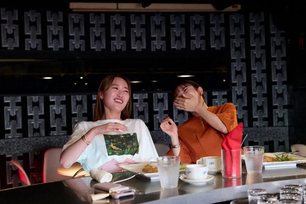 【画像・写真】ABC「around1/4（アラウンドクォーター）」はオフタイムも息ピッタリ　キャストもカメラ手に…