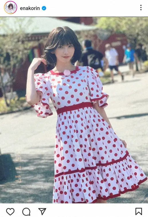 【画像・写真】えなこ　聖子ちゃんカット＆ドット柄ワンピ姿披露に「めちゃめちゃお似合い」「可愛すぎ」