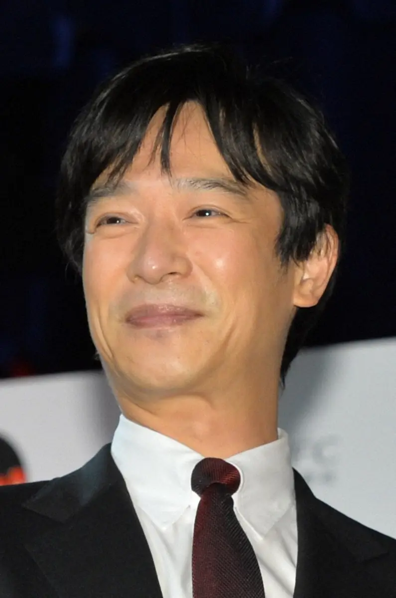 【画像・写真】堺雅人主演の「VIVANT」初回冒頭の砂漠シーンはCG不使用　「扇風機と箒と手で」足跡消す撮影秘話も