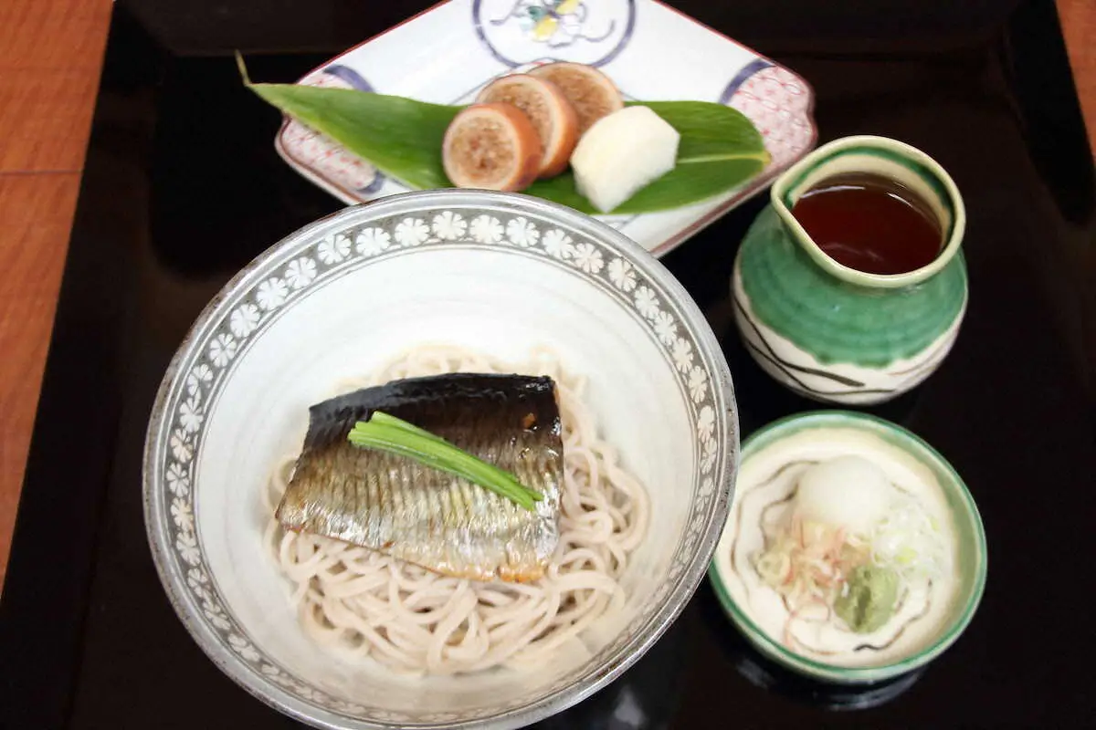 【画像・写真】王位戦第3局　藤井聡太王位の昼食は「海鮮ちらし」　佐々木大地七段は「小樽産鰊そば」