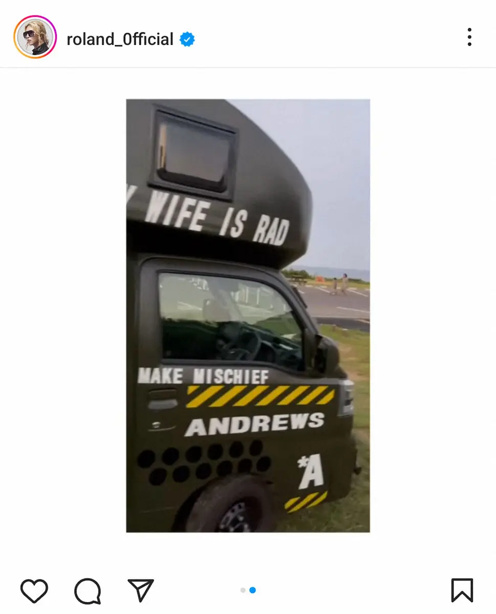 【画像・写真】ROLAND 新しい愛車はミリタリー仕様のキャンピングカーと明かす　キャンプウェア姿も披露