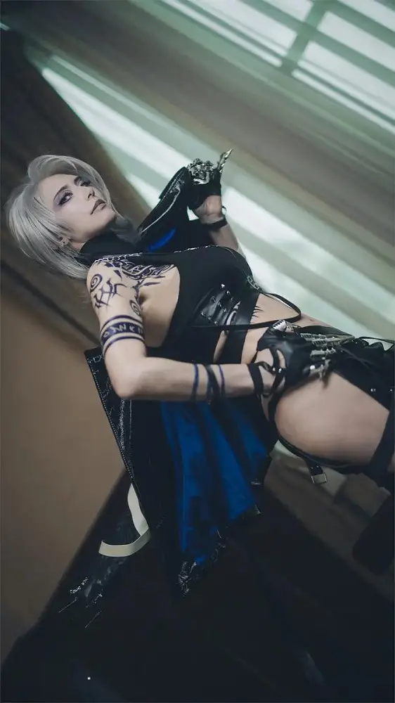【画像・写真】コスプレイヤー鷹村アオイ『無期迷途』ゾーヤは濃いめのグレーと紫の囲み目メークで次元を超える【コスプレ図鑑】
