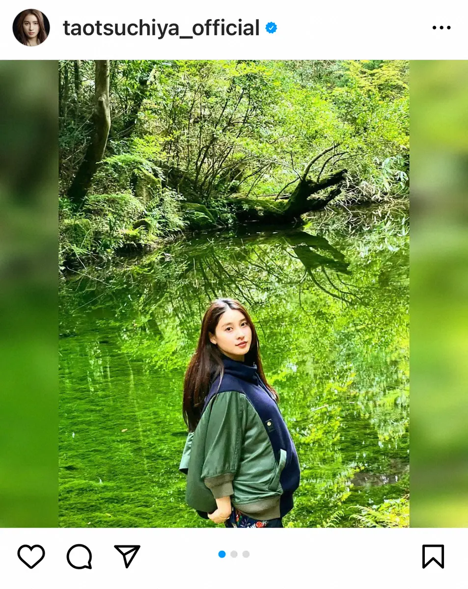 【画像・写真】土屋太鳳　“思い出の地”能登の自然の中で…神秘的な姿に「お腹大きい」「もうじき」「不思議な世界観」