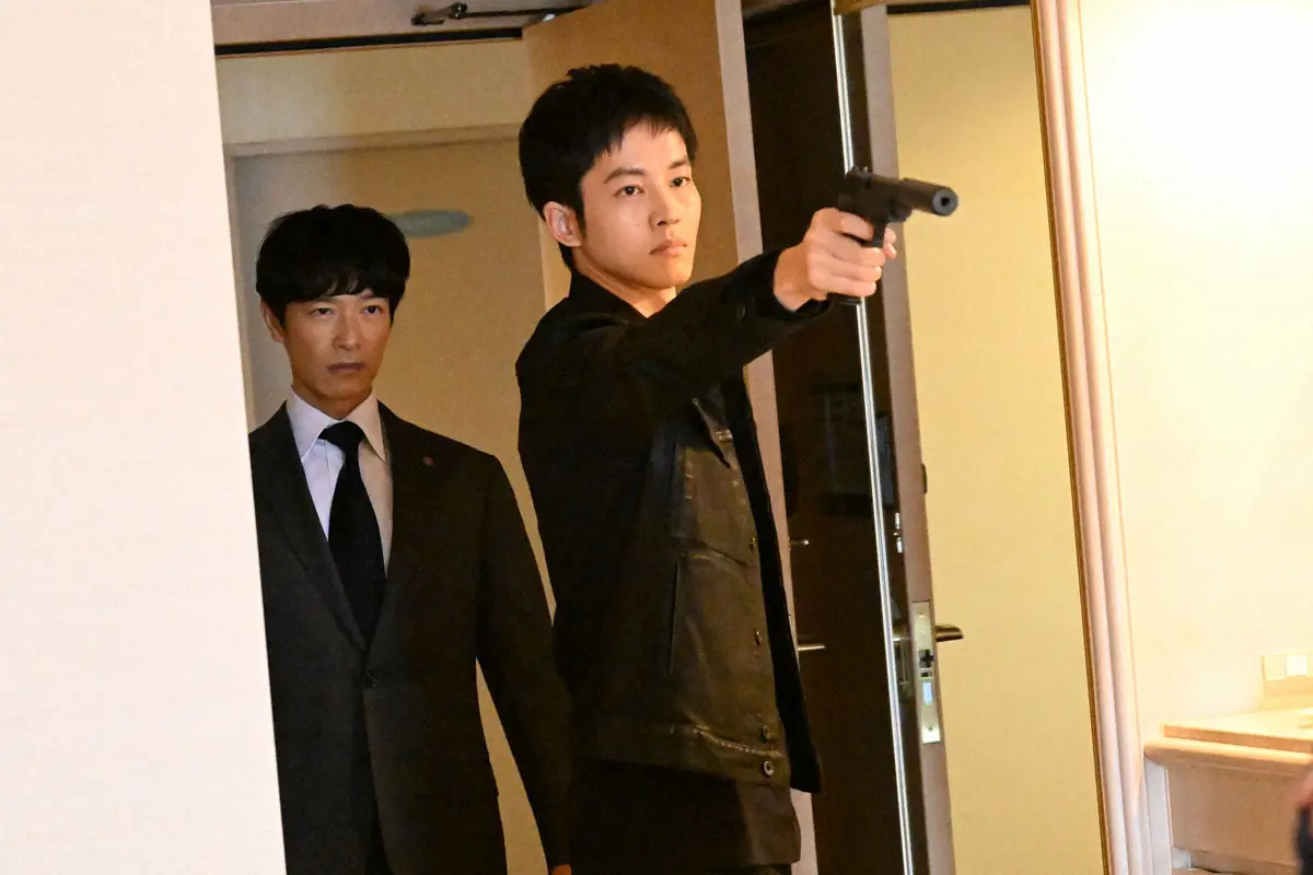 【画像・写真】【今夜のVIVANT】新局面第5話　謎の組織「テント」リーダーの名前明かされる!?謎の親子の正体は…