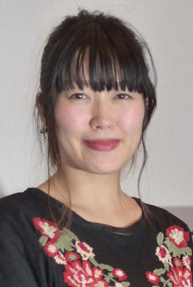 【画像・写真】坂本美雨　愛猫が添い寝で「たまらなく幸せ」な昼寝も“真実”は「しゃーないな－」顔の猫！