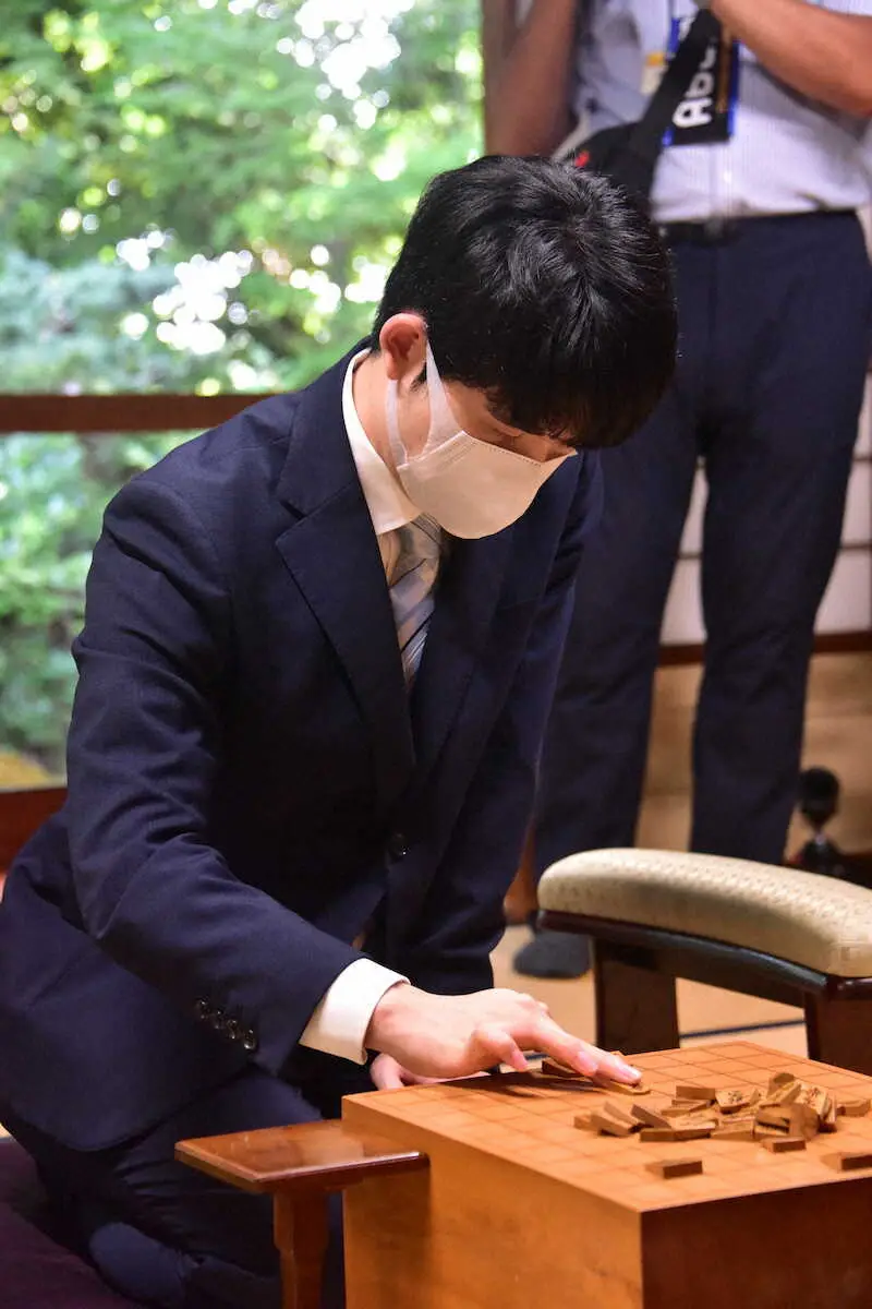 【画像・写真】藤井聡太王将　前人未到の頂へ、31日開幕王座戦「成長を出せるかがポイント」歴史の舞台から新しい歴史を