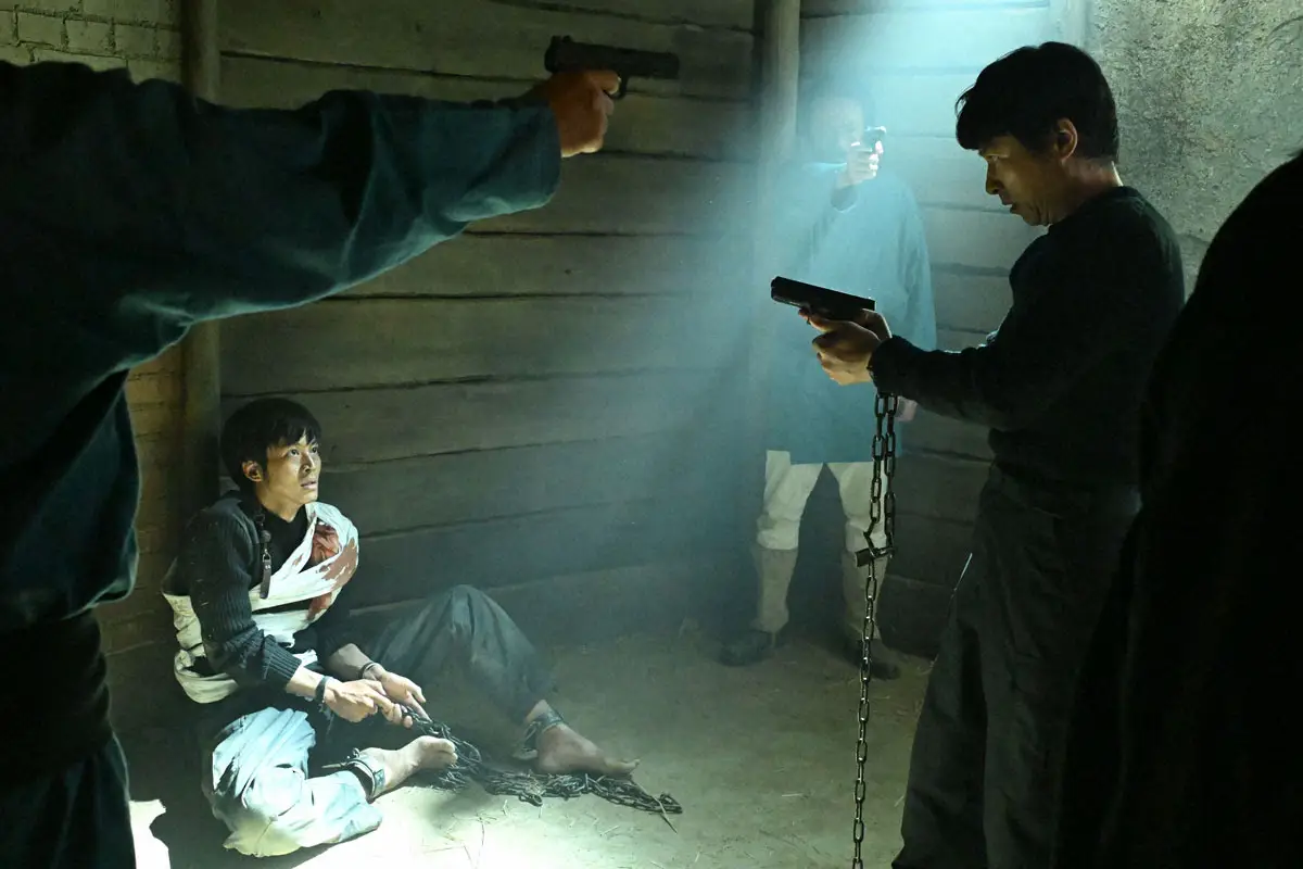 【画像・写真】【今夜のVIVANT】第8話　乃木が念願の父親と対面…ベキも戸惑い隠せず　裏切られた黒須は絶体絶命