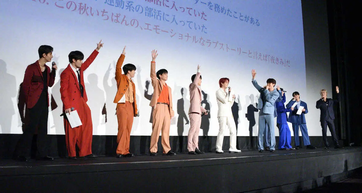 【画像・写真】JO1白岩瑠姫　「初主演が夜きみでよかった」　主演映画舞台あいさつにJO1全員登壇でファン大興奮