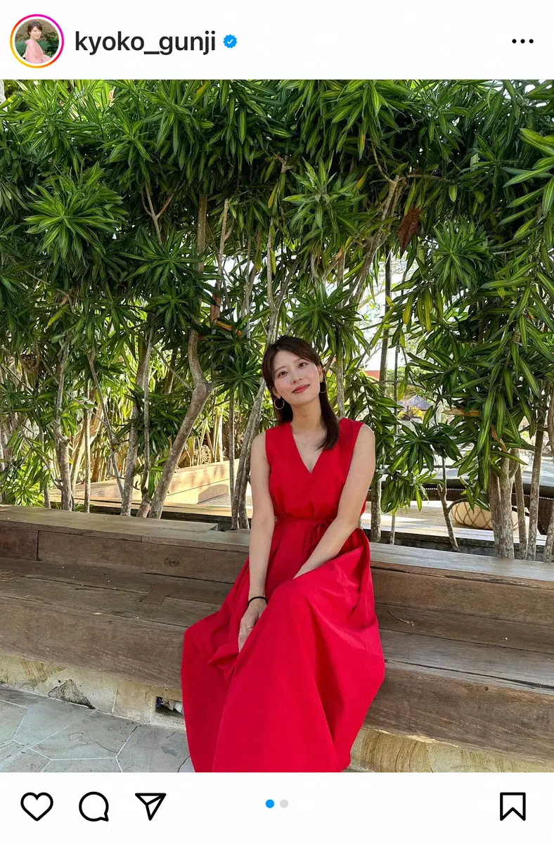 【画像・写真】日テレ・郡司恭子アナ　真っ赤なノースリワンピ姿披露に「女神降臨」「艶やかで素敵」「惚れる」