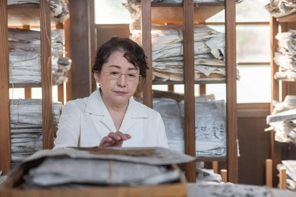 【画像・写真】「らんまん」語り・宮崎あおい　本編にサプライズ登場「懐かしく　幸せ」ナレ正体判明　標本整理を手伝う役