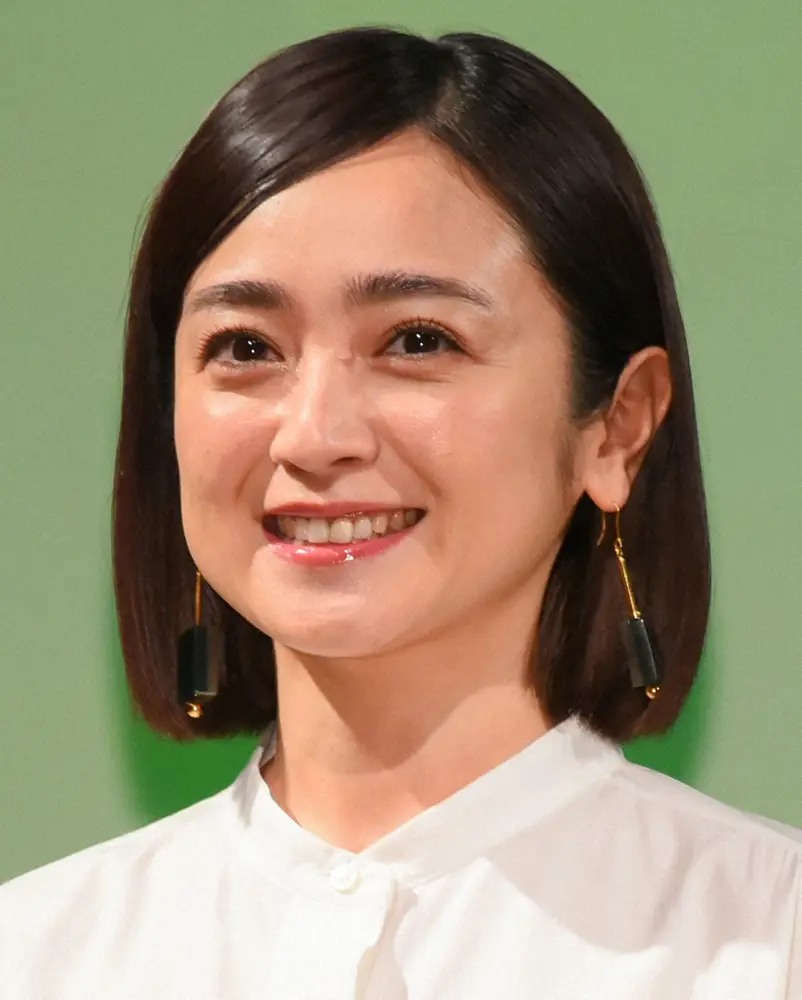 【画像・写真】安達祐実　「夏のおわり」は玉置浩二で！さわやか水色ノースリワンピ姿披露でファンと交流