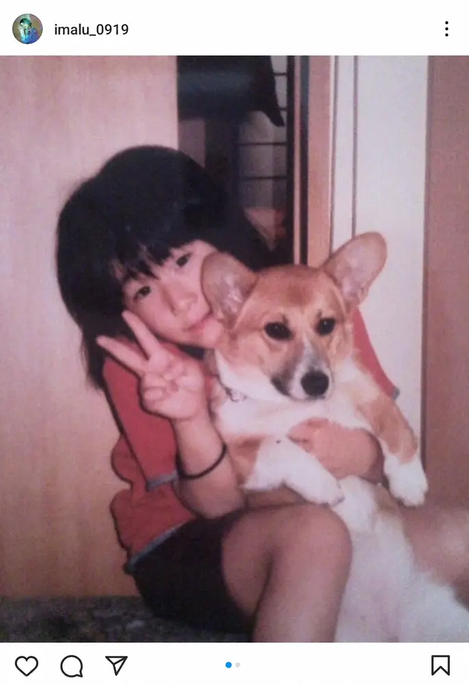 【画像・写真】IMALU　幼少期はパパ似!?愛犬との2ショットでビフォーアフター公開「遊び相手は変わらず」