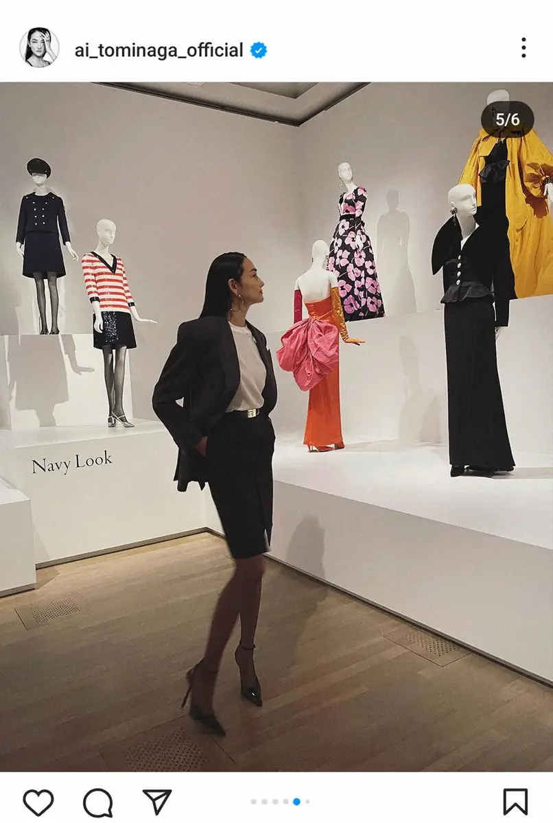 【画像・写真】冨永愛の立ち姿に驚嘆の声「マネキンよりもスタイルが良い」イヴ・サンローラン展訪問を報告