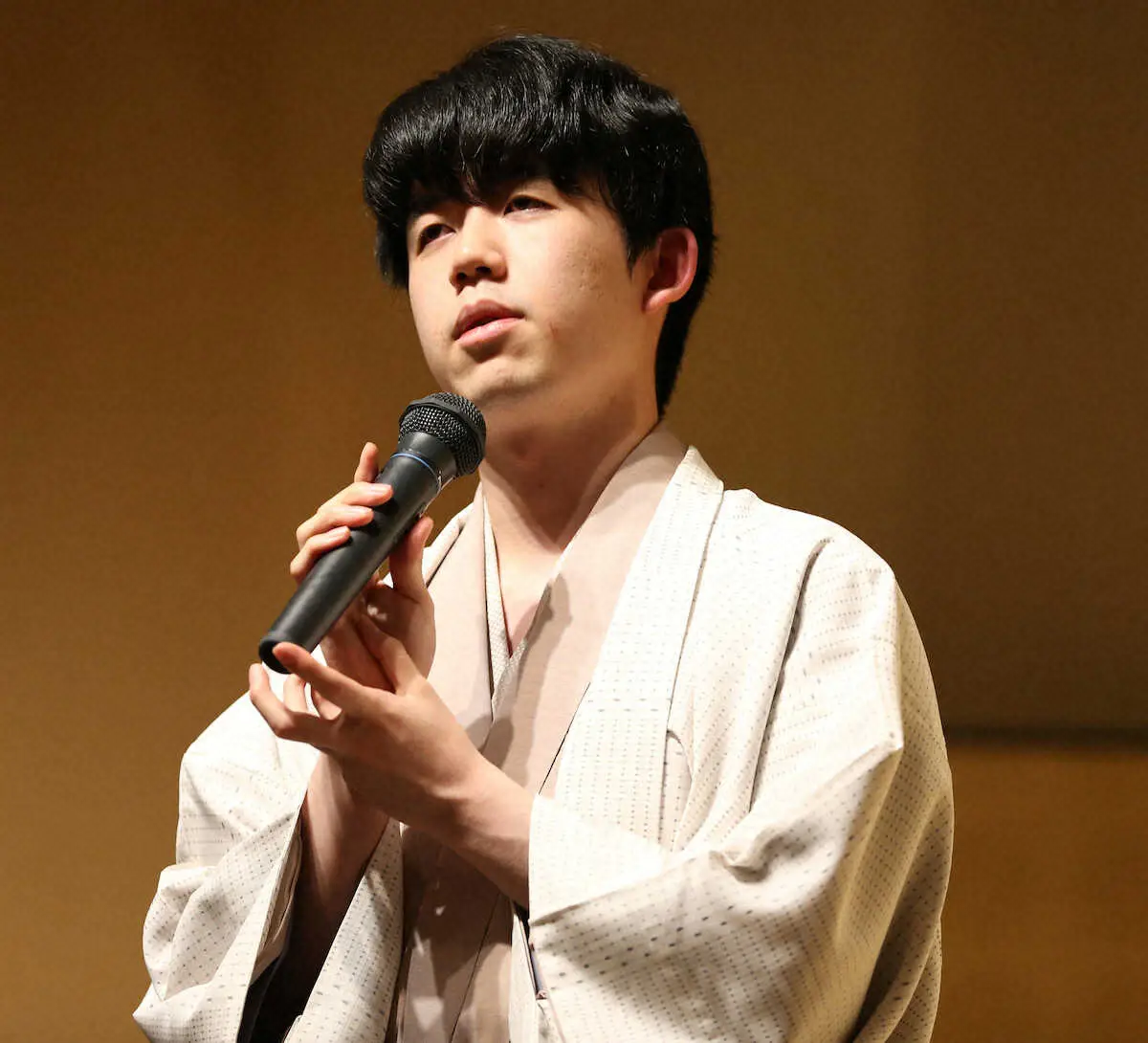 【画像・写真】藤井聡太8冠　全タイトル制覇「達成できたことは凄くうれしい」羽生九段に並べたかの質問には…