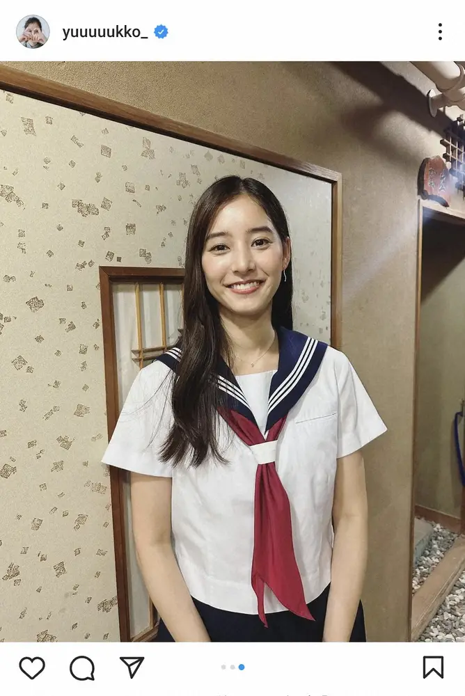 【画像・写真】新木優子　セーラー服のオフショット披露に反響「JK似合う」「可愛いすぎる」「イケてます！」
