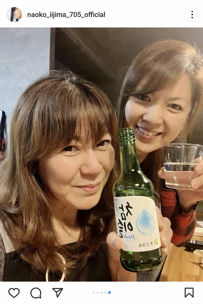 【画像・写真】飯島直子　「あみちゃん宅なうです」“心友”タレントとの2ショットに「可愛いな」「楽しそう」の声