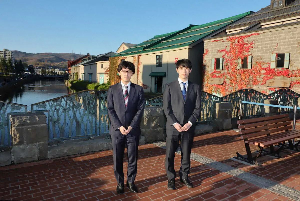 【画像・写真】竜王戦第4局前に記念撮影　3連覇に王手の藤井竜王「普段通り集中して」