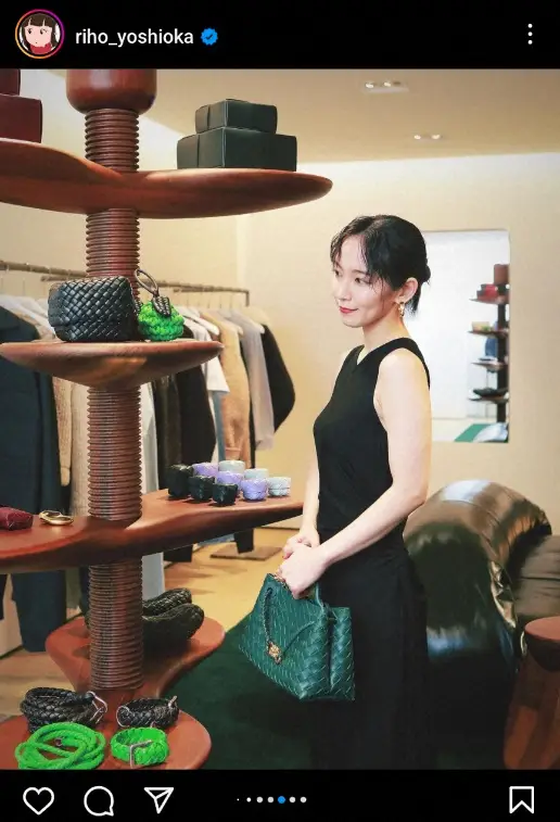 【画像・写真】吉岡里帆　背中“パックリ”黒ドレス姿披露に「美顔、美背中、美腰」「女神降臨」「素敵すぎる」