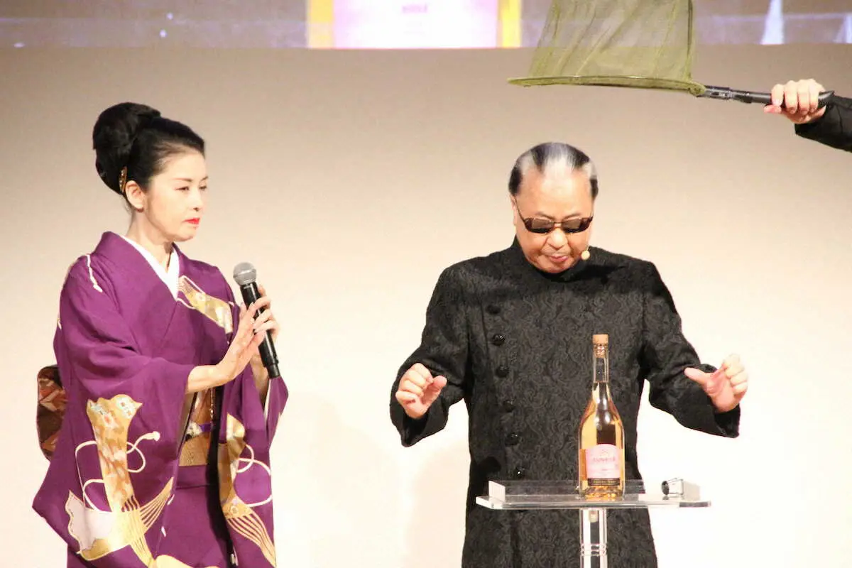 【画像・写真】藤あや子　あの大人気バンドメンバーにギター選んでもらった！番組で「弾き語り披露したい」