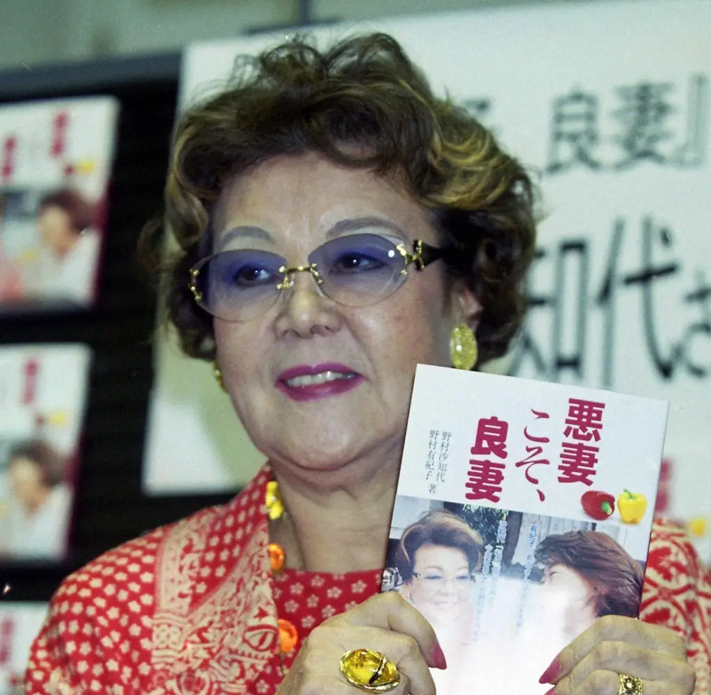 【画像・写真】和田アキ子　かつて熟女ブームつくった番組裏話ぶっちゃけ　野村沙知代さんが共演女優と「合わなかった」