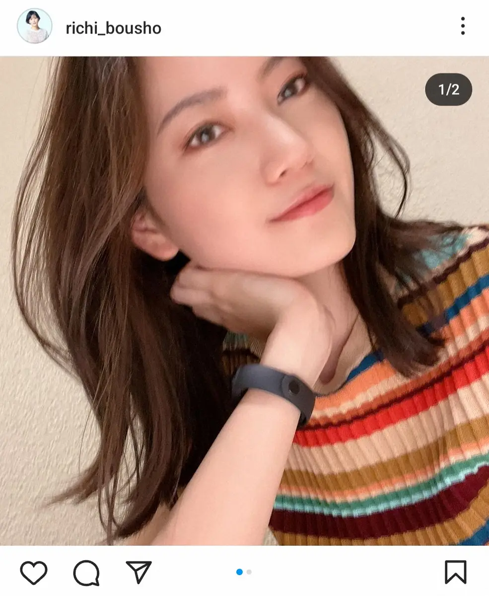 【画像・写真】クロちゃんの美人彼女・リチ「2年前のわたし」ロングヘアショットに「別人かと」「見惚れてしまう」の声