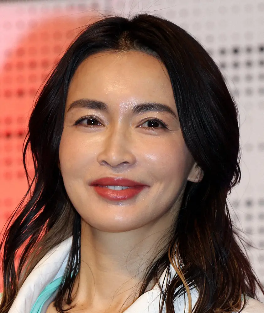 【画像・写真】長谷川京子が告白「2日前に知りました」　14歳長男は「半年前くらいに話題になってたよ」